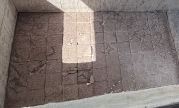 Old Ceramic Media Bed